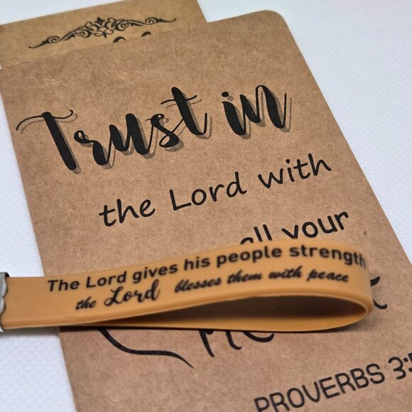 NEW INSPIRATIONAL FAITH CANVAS POUCH, NOTEPAD, PEN, BOOKMARK & KEYCHAIN GIFT SET - Picture 4 of 10